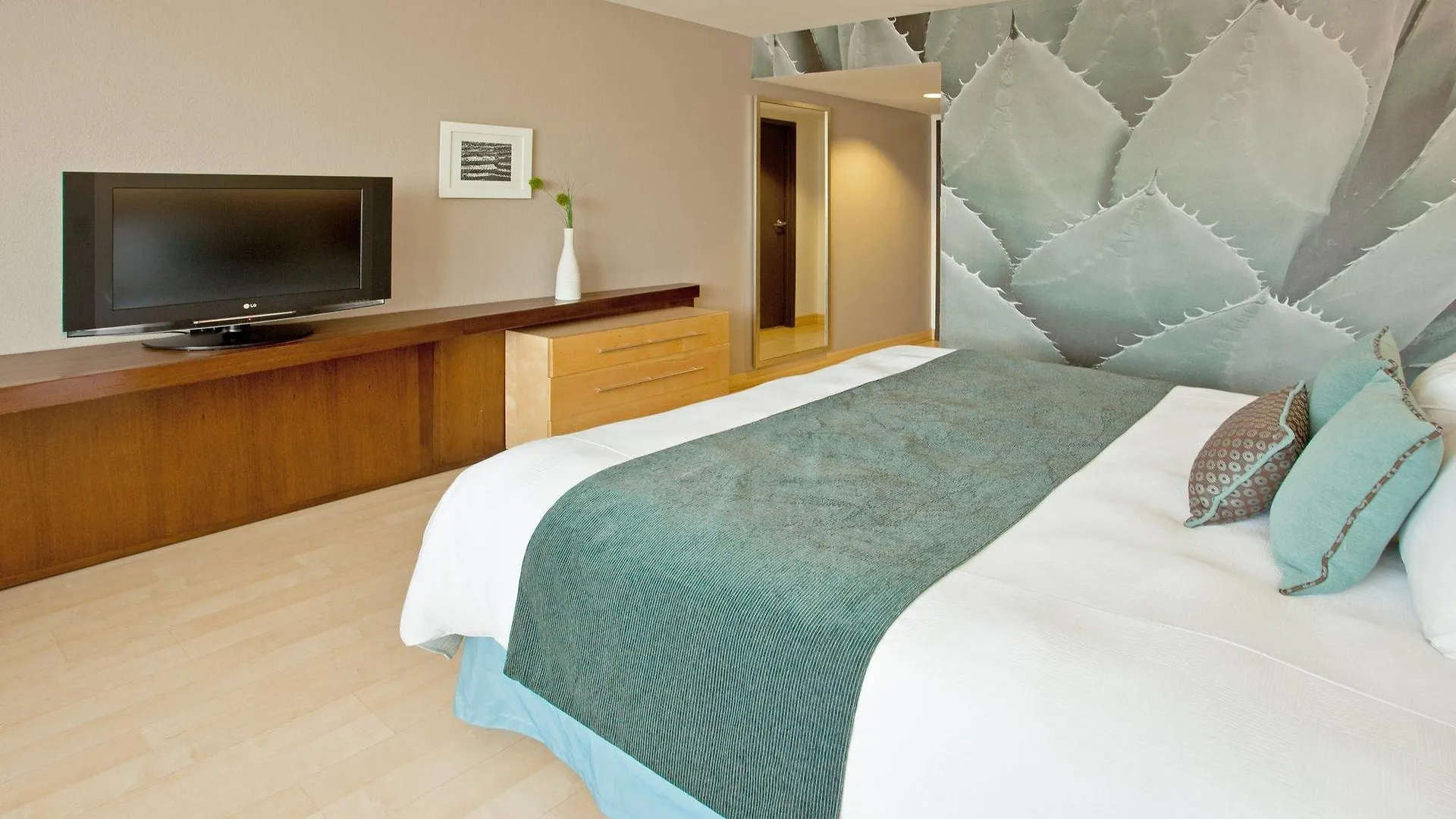 Aloft Scottsdale Hotel